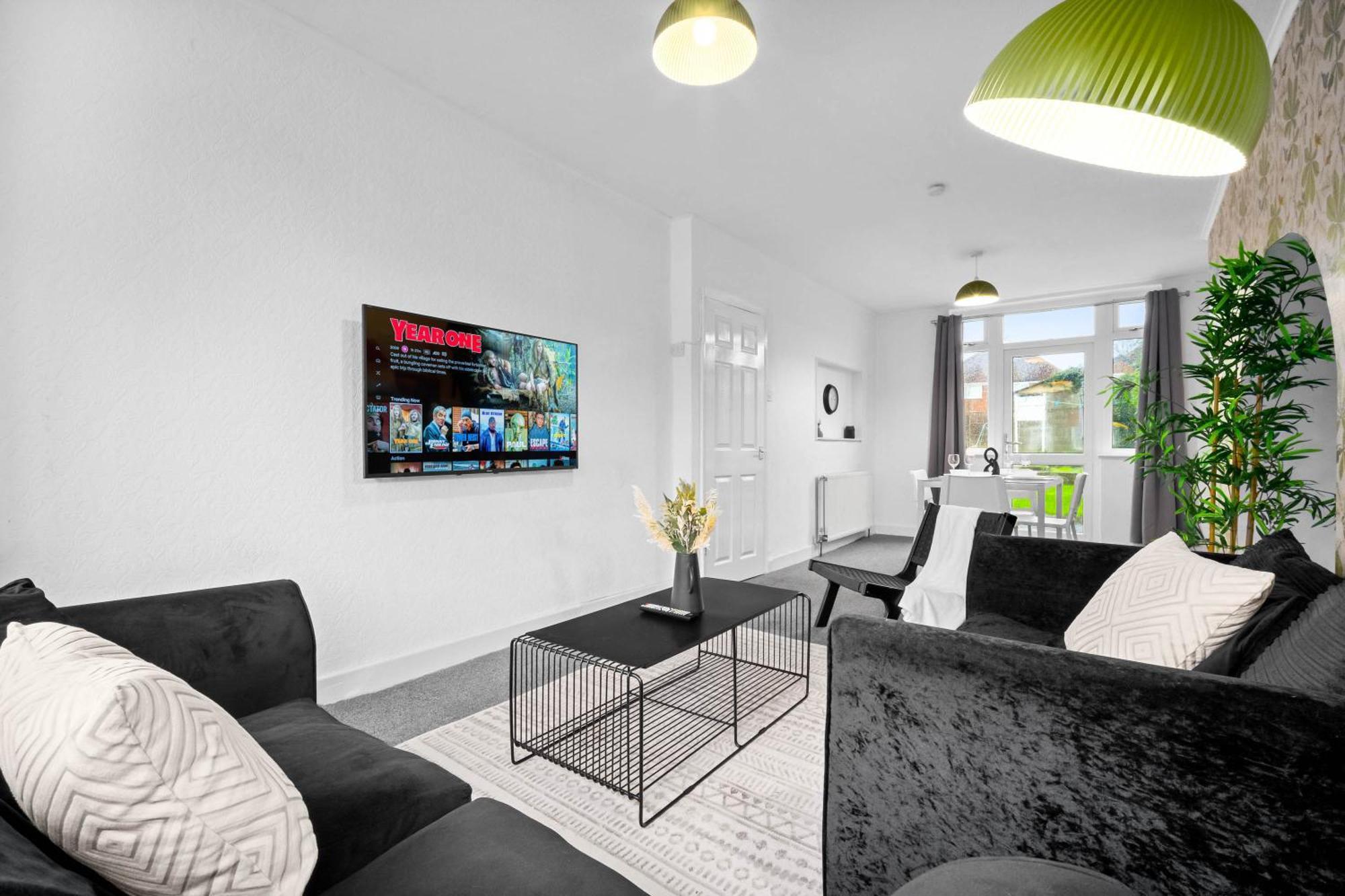 Stylish 3 Bedroom House - Parking - Garden - Great Barr - Netflix - Top Rated -121J Birmingham Eksteriør bilde