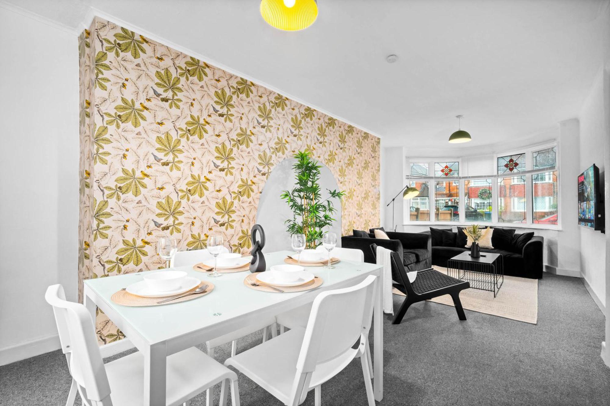 Stylish 3 Bedroom House - Parking - Garden - Great Barr - Netflix - Top Rated -121J Birmingham Eksteriør bilde
