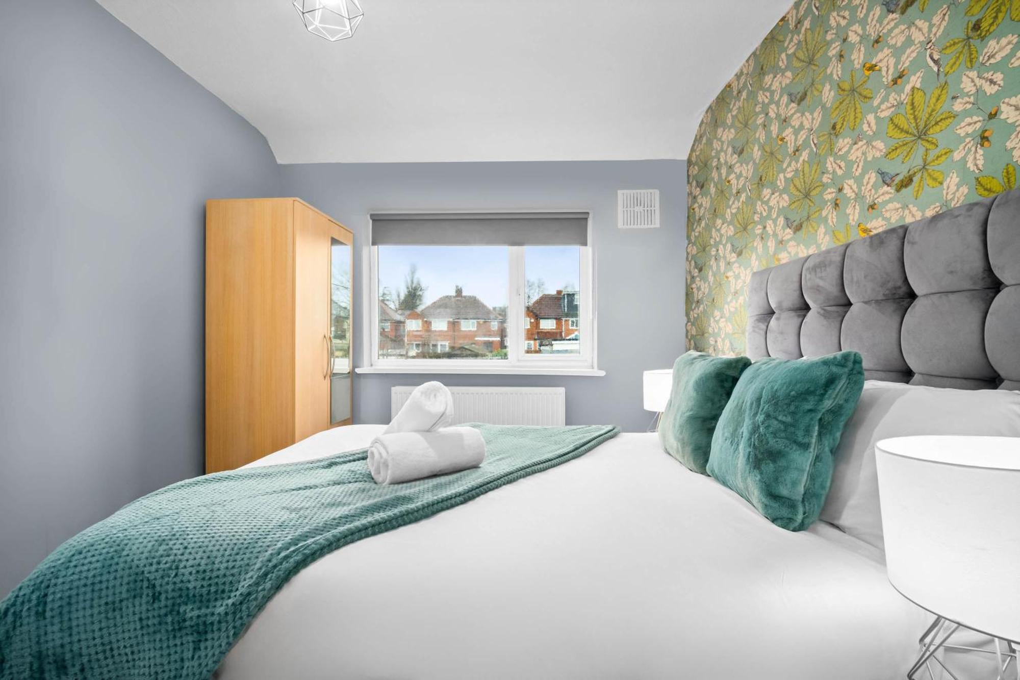 Stylish 3 Bedroom House - Parking - Garden - Great Barr - Netflix - Top Rated -121J Birmingham Eksteriør bilde